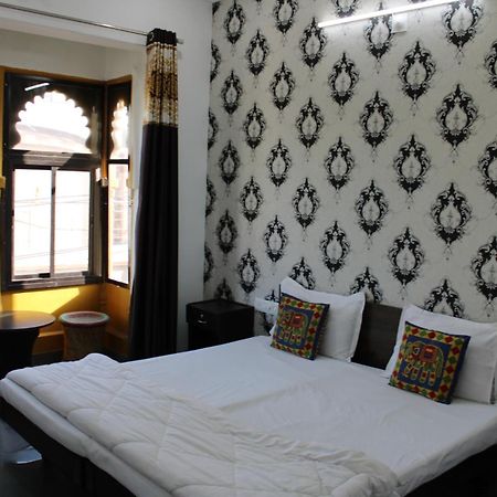 Hill Paradise Home Stay Udajpur Zewnętrze zdjęcie