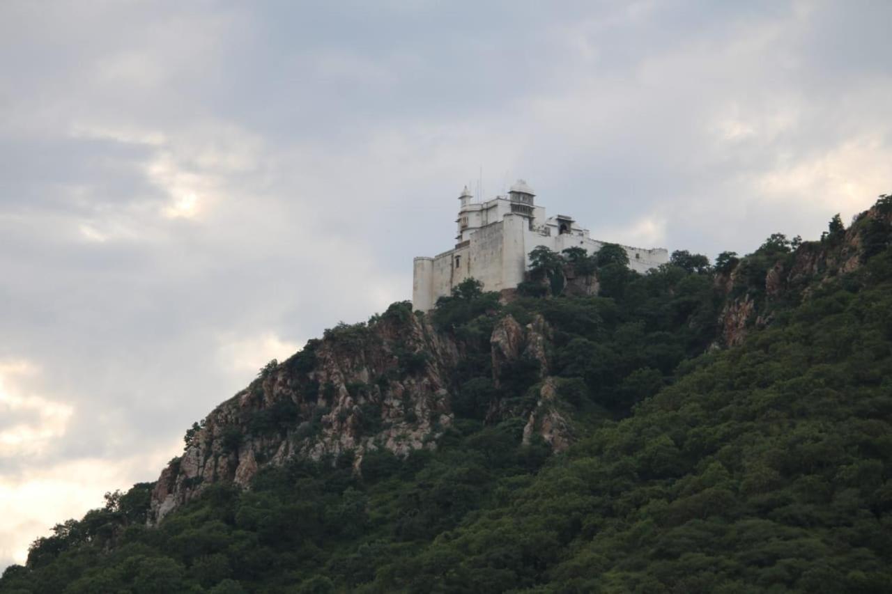 Hill Paradise Home Stay Udajpur Zewnętrze zdjęcie