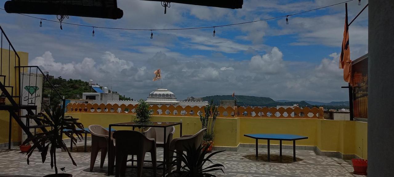 Hill Paradise Home Stay Udajpur Zewnętrze zdjęcie
