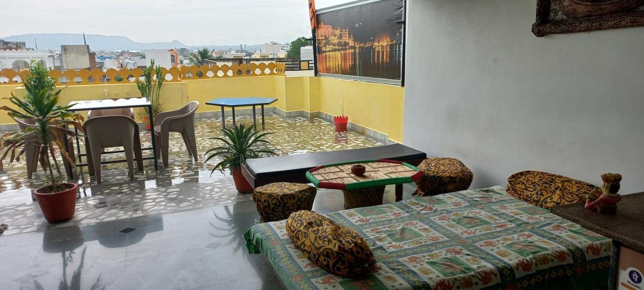 Hill Paradise Home Stay Udajpur Zewnętrze zdjęcie