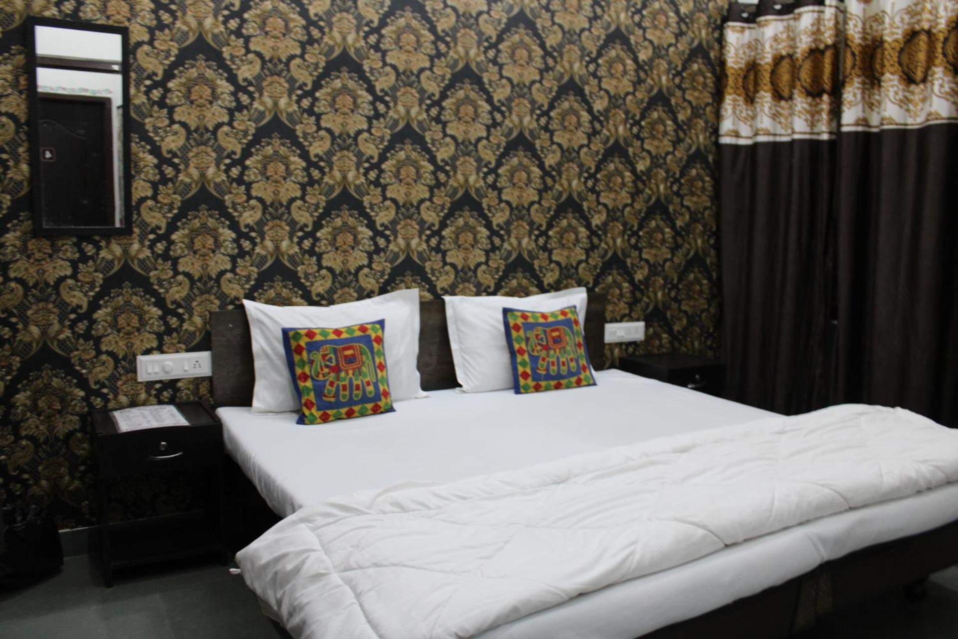 Hill Paradise Home Stay Udajpur Pokój zdjęcie